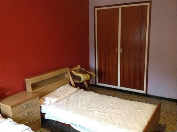 Hostel Alhambra Gerona Buitenkant foto