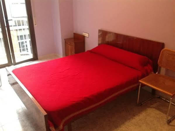 Hostel Alhambra Gerona Buitenkant foto